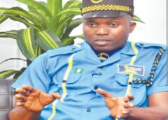 Lagos Security Guard Earns Widespread Commendation After Returning Customer’s Missing $9,100
